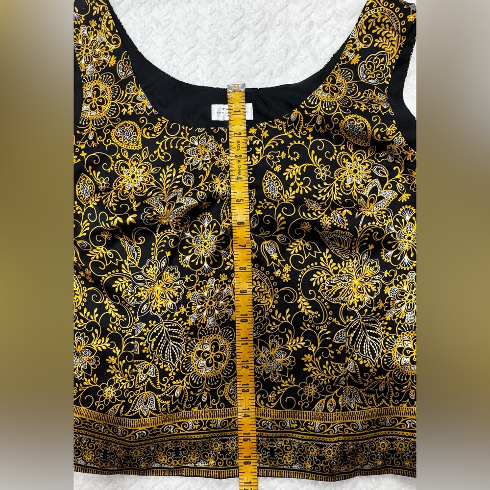 Tahari Arthur S Levine 100% Silk Baroque Paisley Sleeveless Top 16P Like New - Picture 9 of 9